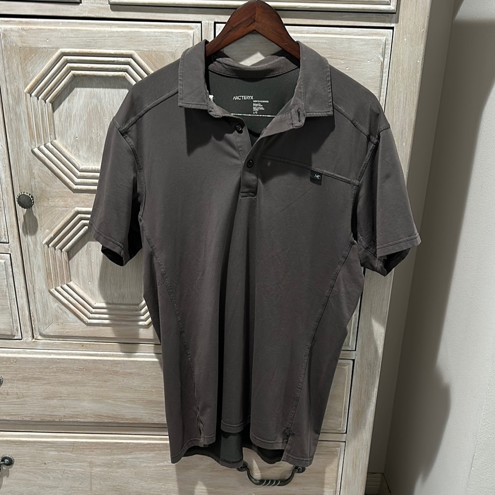 Arc'teryx Men's Gray Polo Shirt